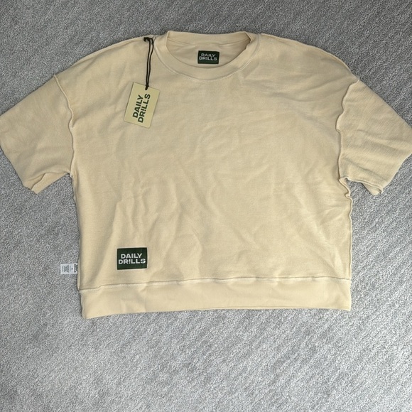 Daily Drills Cropped Sleeve Crew - Sand - Picture 5 of 7